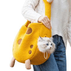 Cozy cheese carrier