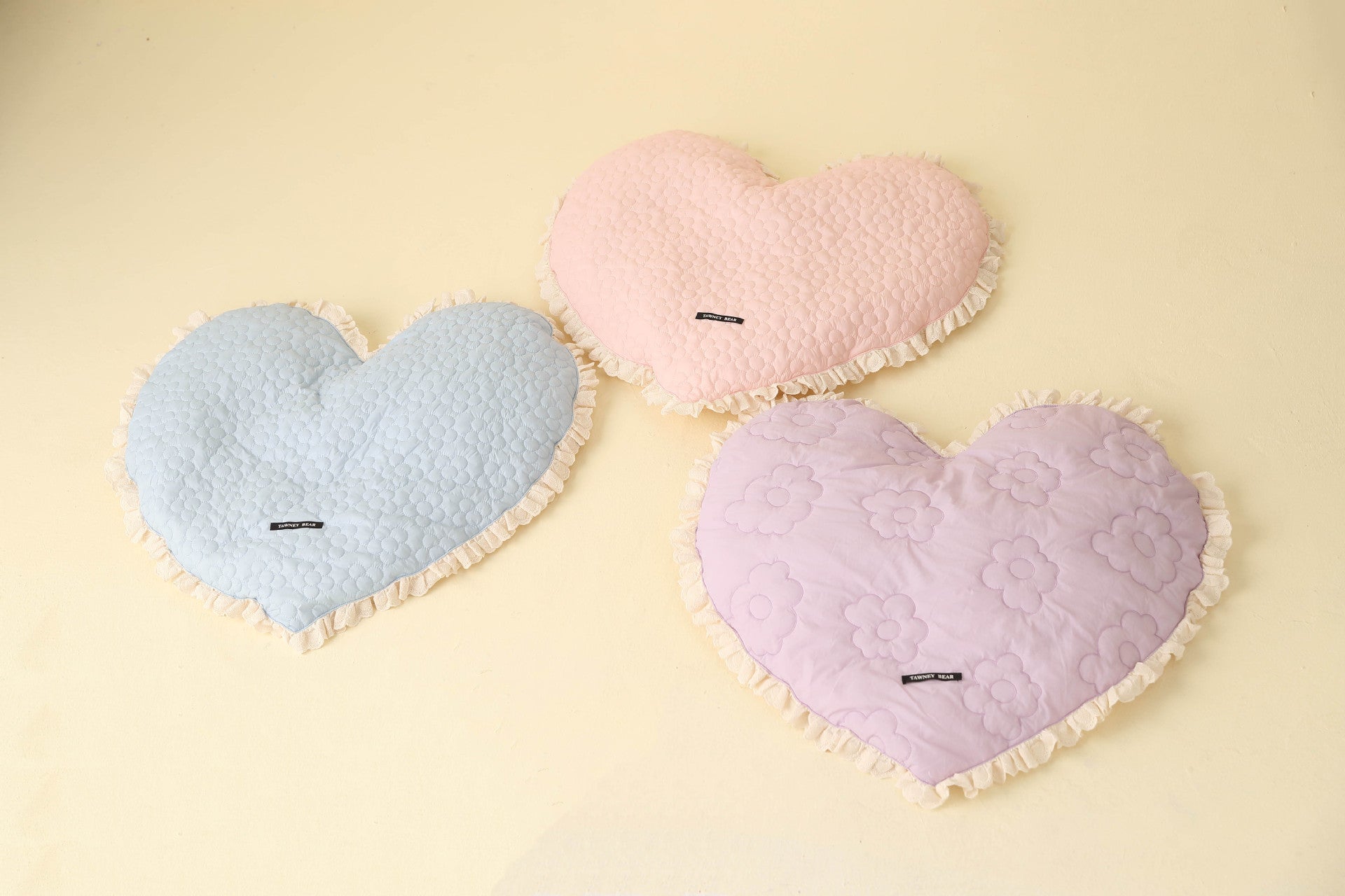Cozy Love-Shaped Dog Pad
